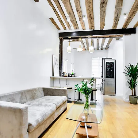 Marais 4 Bedrooms New Apartament