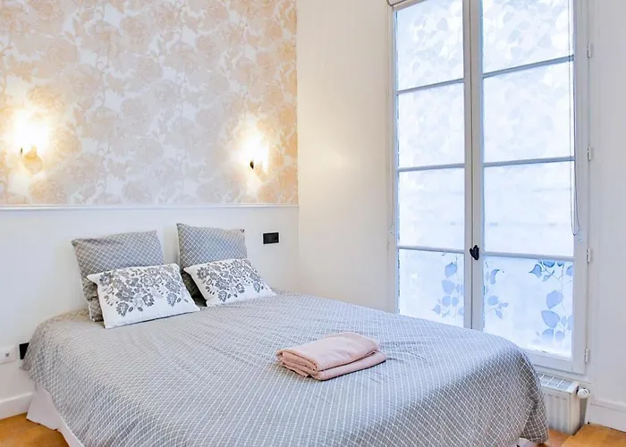 Marais 4 Bedrooms New *