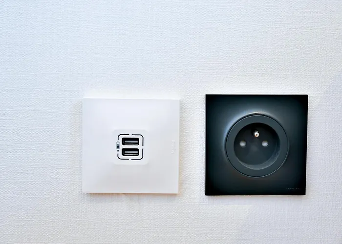 Marais 4 Bedrooms New Daire *