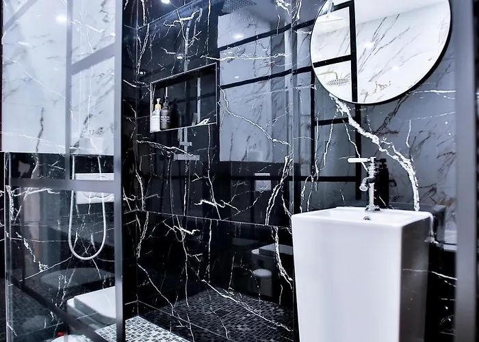 Marais 4 Bedrooms New * Paris