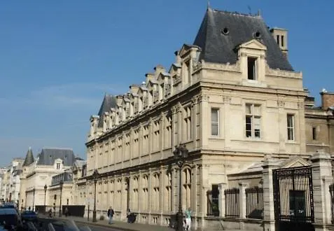 Marais 4 Bedrooms New Paris