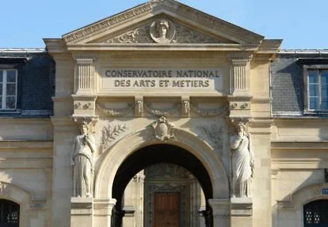 Daire Marais 4 Bedrooms New